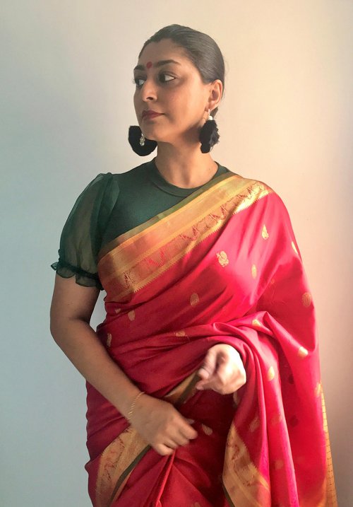 Saree Mandir - The saree is such a versatile raiment – not only does it  bring your best features to the fore while hugging the contours of your  body in an aesthetic